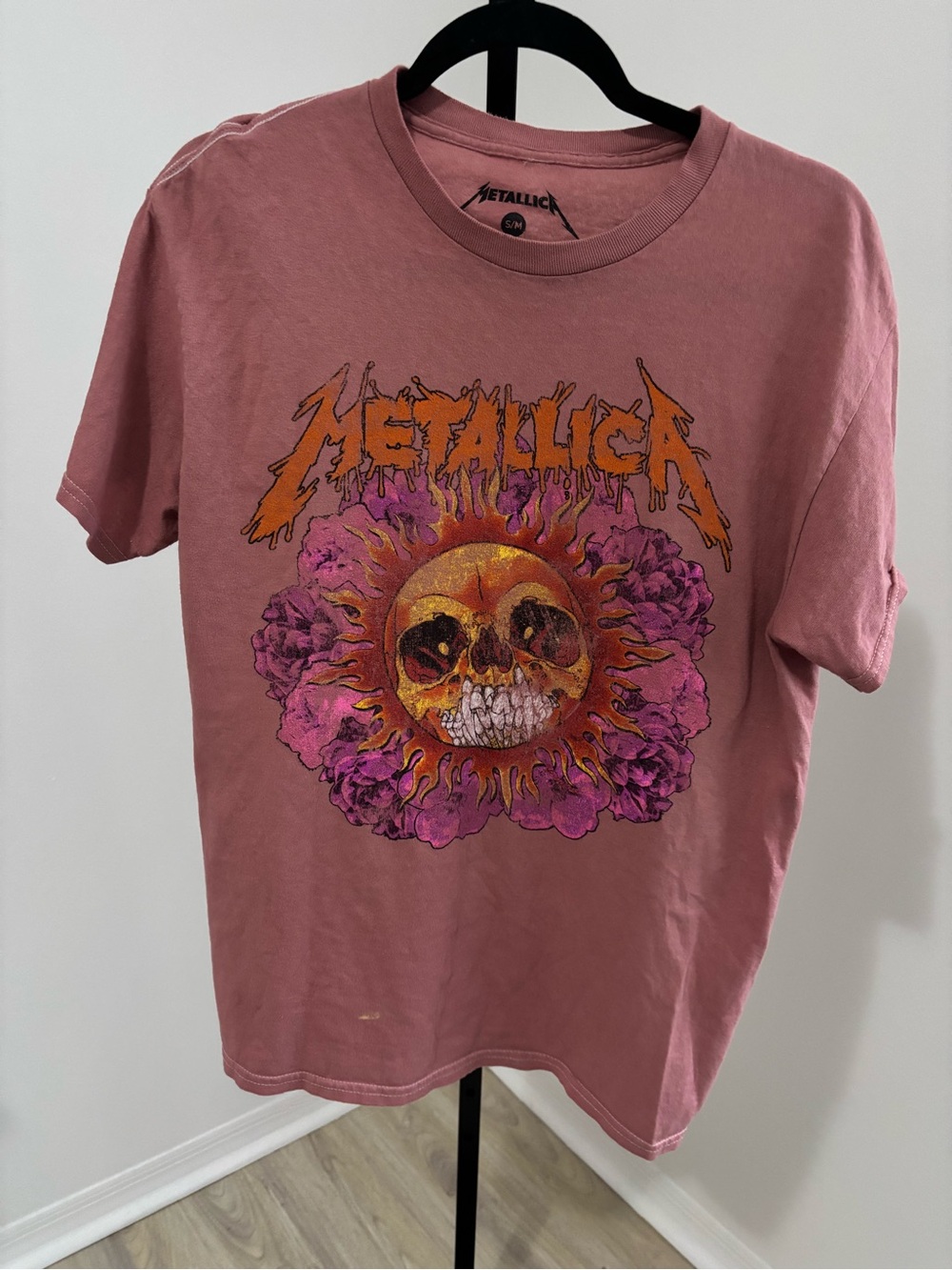 Metallica Pink Graphic Skull Tee